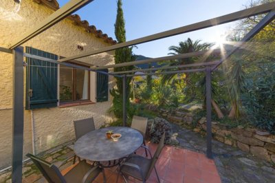 68966bb32072ff44e9acd3037ce9129b8e9fd8d255192