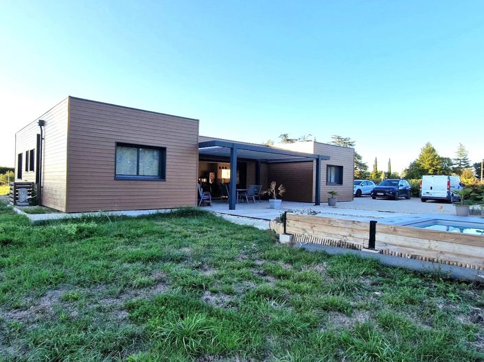 Image No.2-3 Bed House for sale