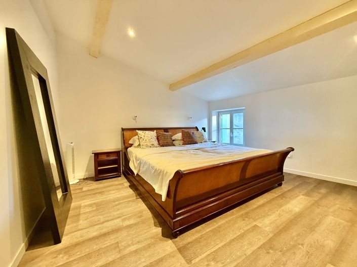 Image No.10-4 Bed House for sale