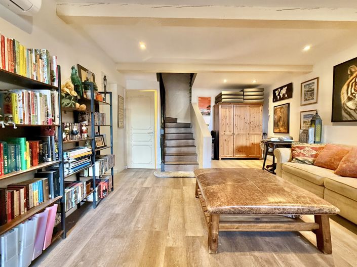 Image No.10-4 Bed House for sale