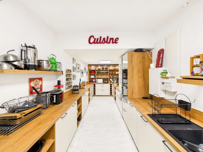 Image No.14-4 Bed House for sale