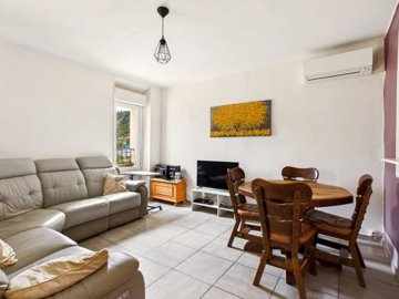 5e3063e5ebe9fa9fc2d31330acb7b7d409a213e643192