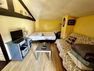 7e4fcdad7d3d675275b9220a6fd4aada20de1bf30d192