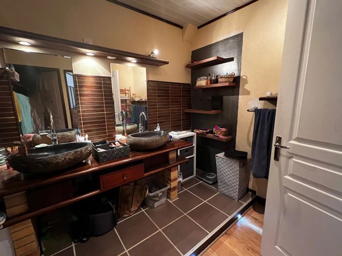 Image No.13-4 Bed House for sale