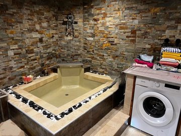 b6ec3bcbc690d4ed1d04679a61d451a39c718ea6f7192