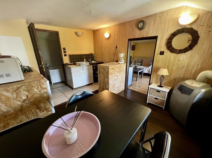 Image No.8-4 Bed House for sale