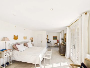 807123fa860843f2e4f8ff950c6b2042f632e44d3a200