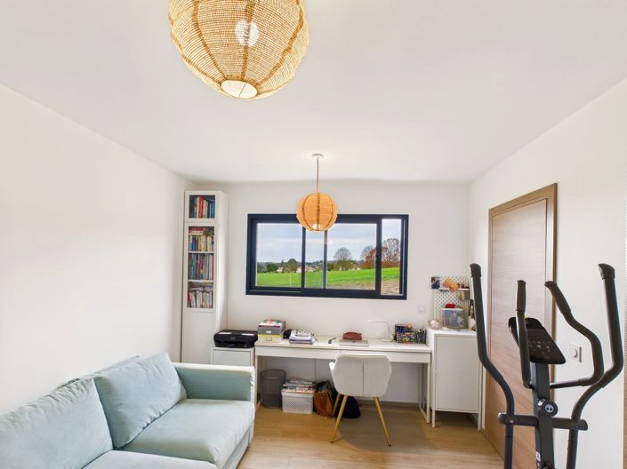 Image No.11-4 Bed House for sale