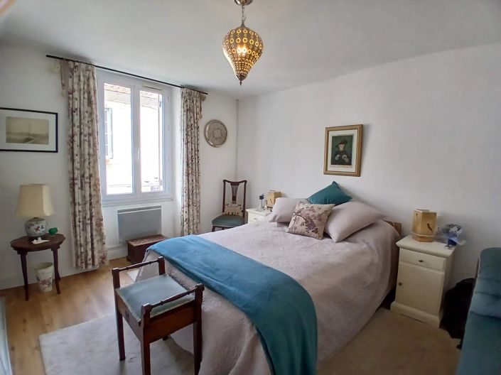 Image No.5-Maison de 2 chambres à vendre à Ribérac