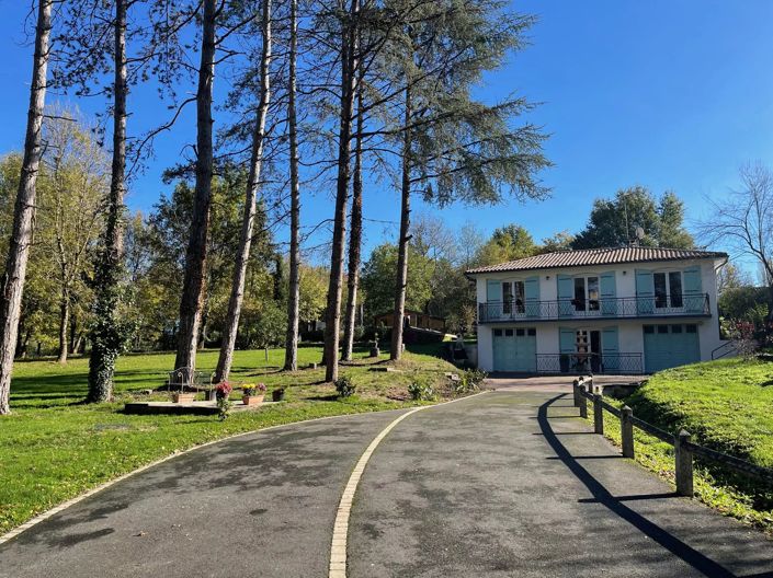 Image No.1-3 Bed House for sale