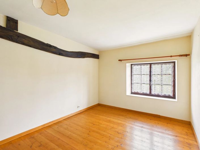 Image No.7-3 Bed Village House for sale