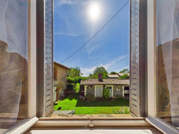 Image No.11-House for sale