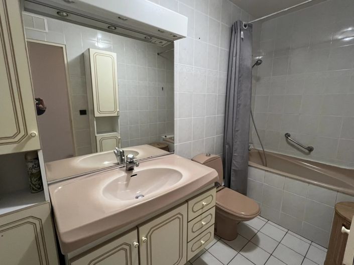 Image No.9-3 Bed House for sale