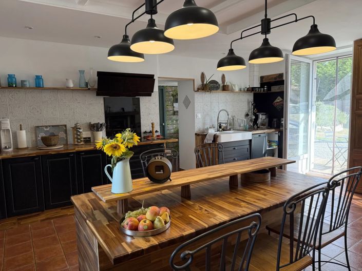 Image No.3-4 Bed House for sale