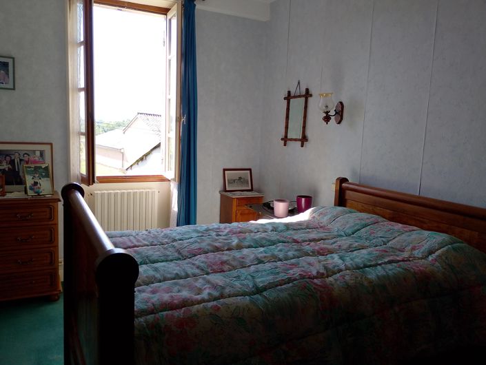 Image No.13-4 Bed House for sale