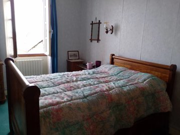 4e903843ff8d75ed25067c74497bcc9812e81cb5f8192