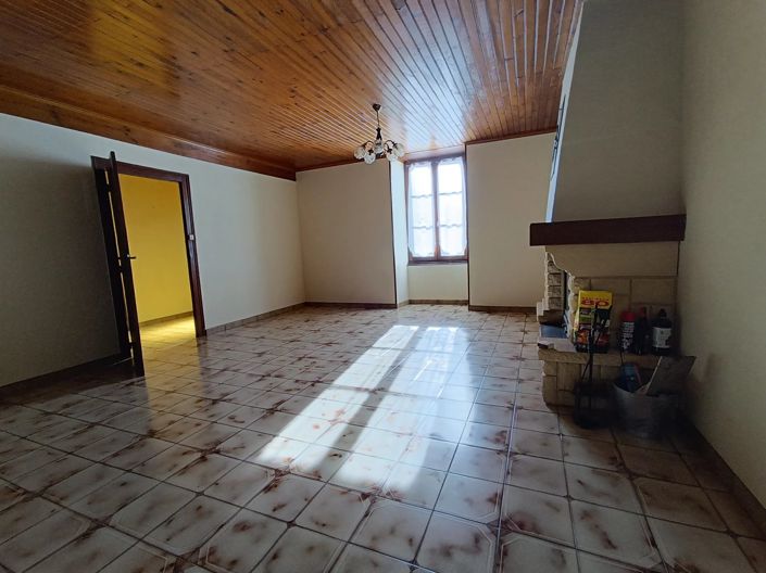 Image No.6-4 Bed Village House for sale