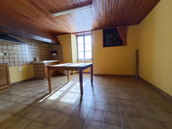 Image No.7-4 Bed Village House for sale