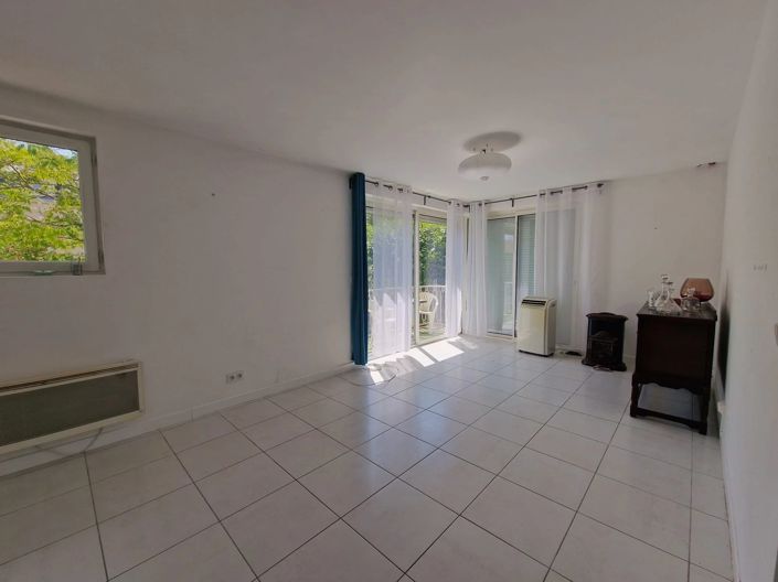 Image No.3-4 Bed Village House for sale