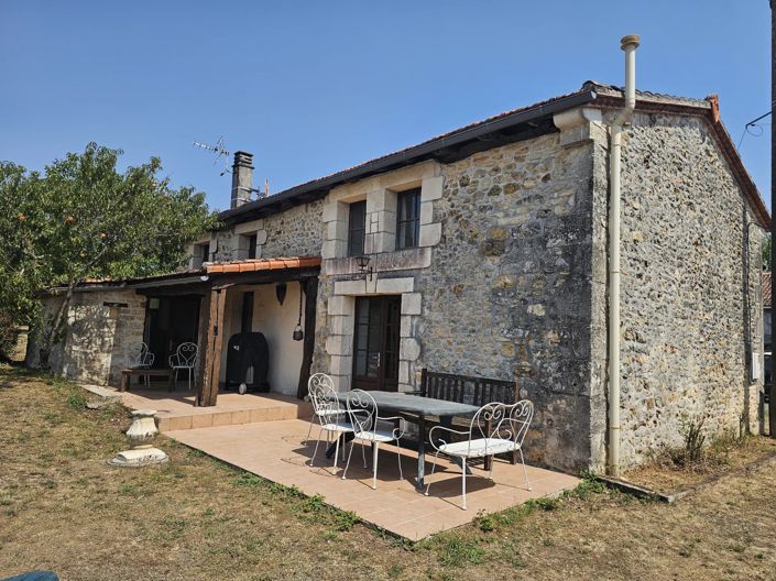 Image No.10-6 Bed Village House for sale