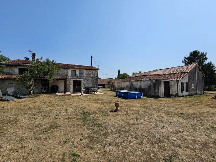 Image No.6-6 Bed Village House for sale