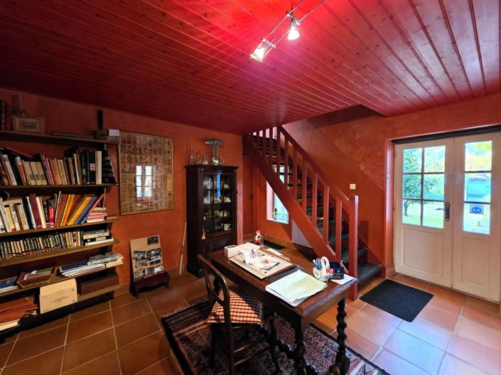 Image No.13-5 Bed House for sale