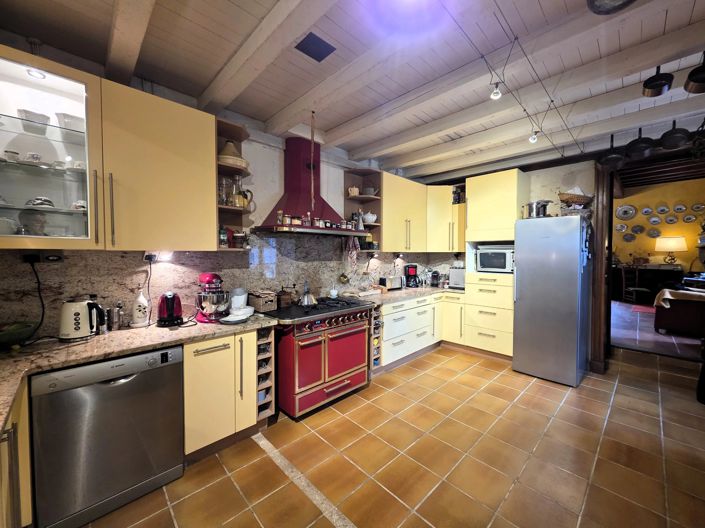 Image No.4-5 Bed House for sale