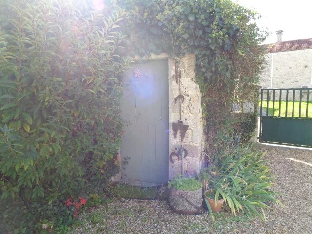 Image No.12-3 Bed Village House for sale