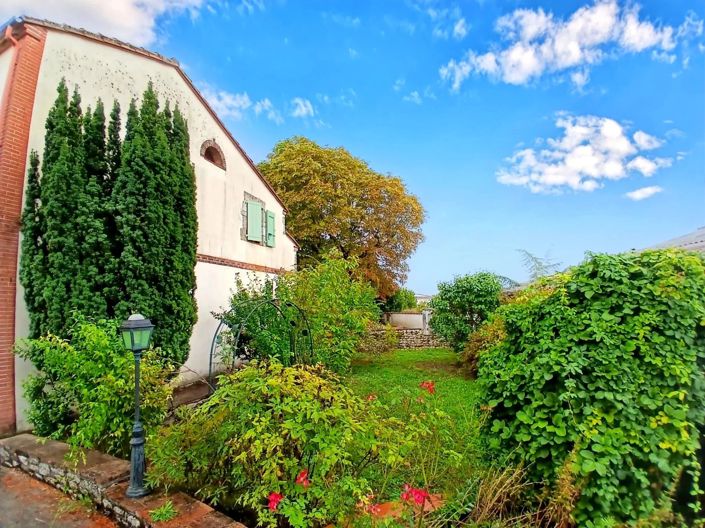 Image No.2-5 Bed House for sale