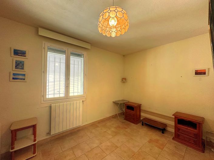 Image No.12-4 Bed House for sale