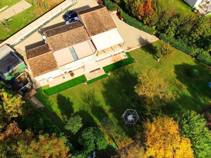 Image No.2-4 Bed House for sale