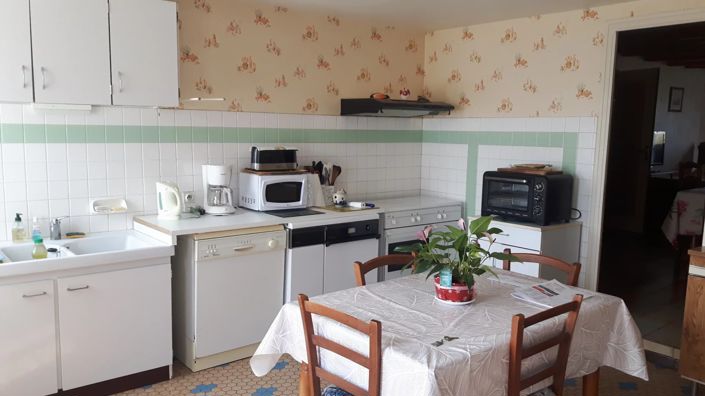 Image No.8-3 Bed House for sale