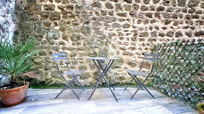 Image No.5-2 Bed House for sale