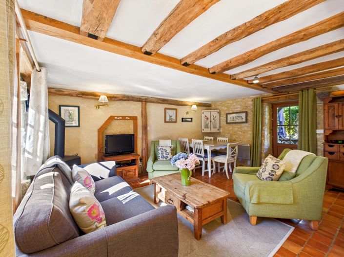 Image No.11-6 Bed House for sale