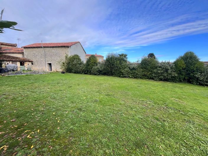 Image No.2-2 Bed House for sale