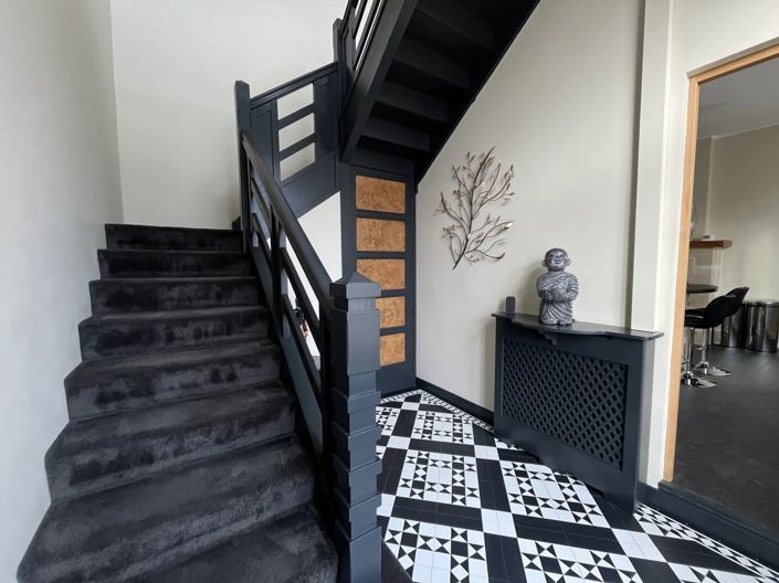 Image No.5-2 Bed House for sale