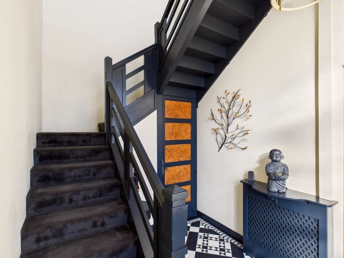 Image No.5-2 Bed House for sale