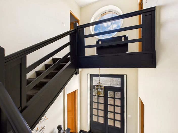 Image No.6-2 Bed House for sale