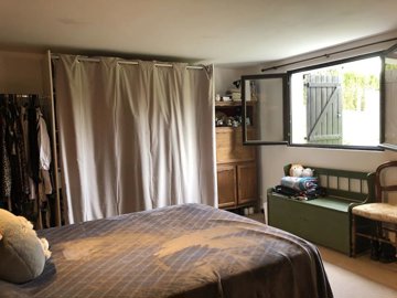 e105515c0325d7bbacde7200f0df28c71667d018af192