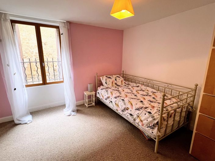 Image No.6-3 Bed House for sale