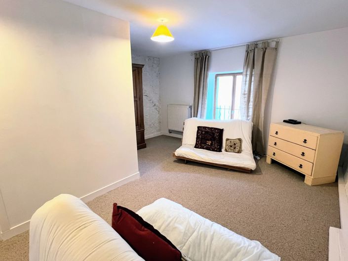 Image No.9-3 Bed House for sale