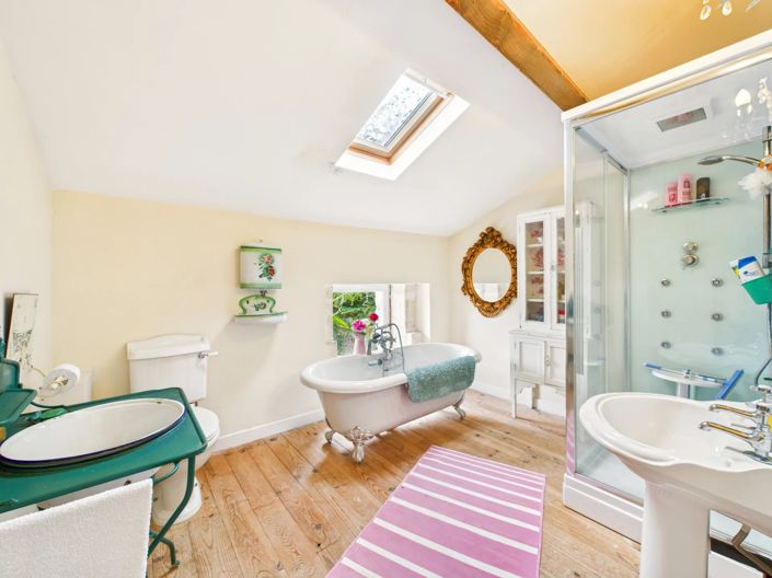 Image No.15-3 Bed House for sale