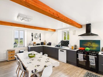 e9c89063269a2769c293a79c572c6b6d96d367d613192