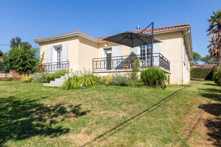 Image No.10-3 Bed Village House for sale