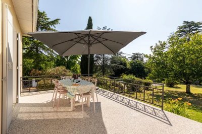 ff050b67fff78c40daeaf3ae73cf259563596d38ea150