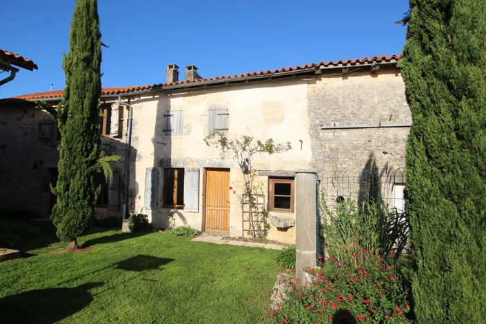 Image No.10-4 Bed House for sale