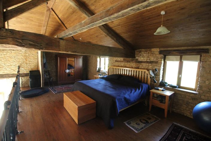 Image No.6-4 Bed House for sale