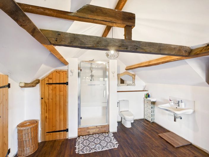 Image No.12-4 Bed House for sale