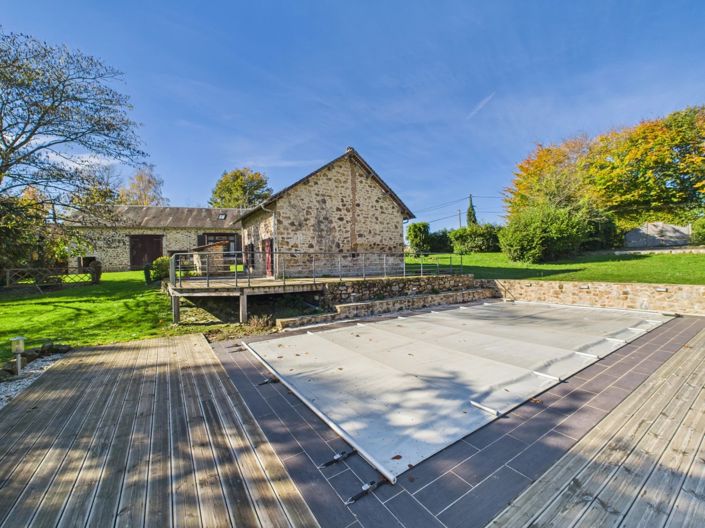 Image No.2-4 Bed House for sale