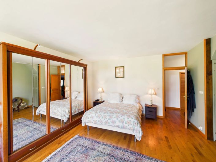 Image No.7-4 Bed House for sale